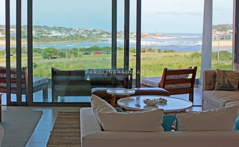 Apartamento de 3 dormitorios en venta en Tiburón Terrazas, Punta del Este.