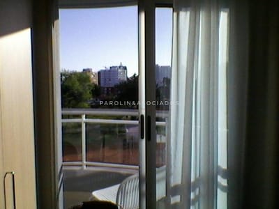 Apartamento en venta de 2 dormitorios en Ocean Drive, Punta del Este.