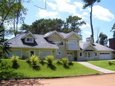 Casa en venta de 5 dormitorios en Golf, Punta del Este
