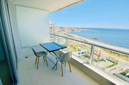 DEPARTAMENTO 2 DORMITORIOS EN SEASON TOWER, PUNTA DEL ESTE