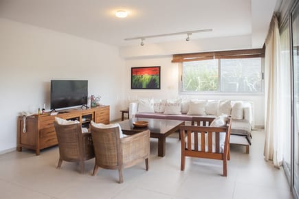 Apartamento en venta de 2 dormitorio edificio Brava 28, Punta del Este.