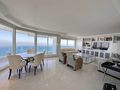 Hermoso apartamento en venta en Millenium Tower, Punta del Este.