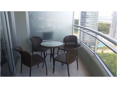 Apartamento en venta en Torre Ocean Drive, Punta del Este