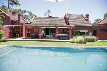 Casa en venta de 4 dormitorios en Punta del Este.
