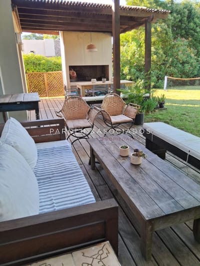 Casa en venta en barrio privado en la Arbolada, Punta del Este.