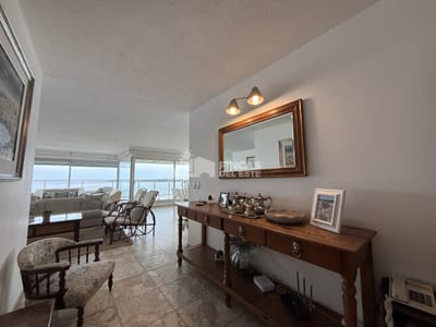 Apartamento de 3 dormitorios en Mansa - Punta del Este