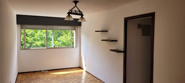 Venta Apartamento Con Renta 2 Dormitorios Terraza En Centro