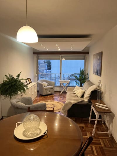 Alquiler Apartamento Semi Amoblado 3 Dormitorios 2 Baños Amplio Y Luminoso En Centro