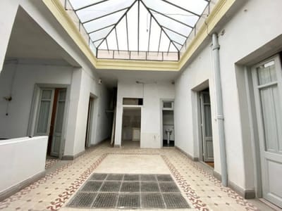 Venta Casa Amplia Con Renta 5 Dormitorios 2 Baños Bella Vista