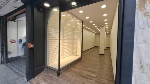 Alquiler De Local Comercial Al Frente Excelente Ubicación Sin Gastos Comunes En Centro