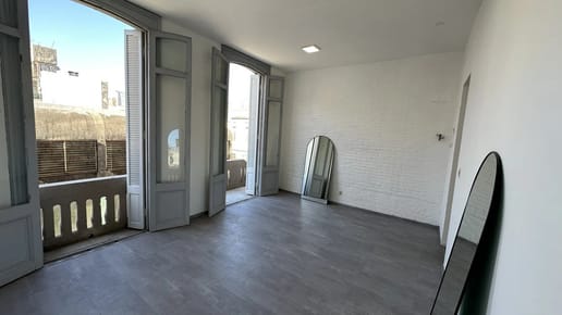 Alquiler Apartamento De 2 Dormitorios Amplio Excelente Estado En Ciudad Vieja