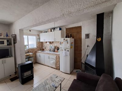 Alquiler Apartamento 2 Dormitorios Pequeño Patio Muy Luminoso Sin Gastos Comunes En Cerrito