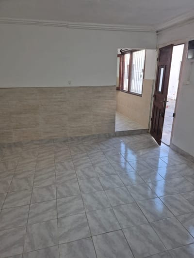 Alquiler Monoambiente Planta Baja Con Patio En Pocitos