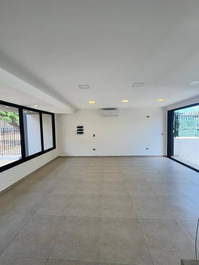 Dúplex 3 dorm. al costado Residencial Santa Rosa | Lambaré