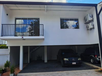 ALQUILO DEPARTAMENTO EN BARRIO JARA - AMPLIO 120m2, 2 COCHERAS