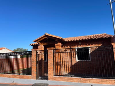 Casa a estrenar en Cañada Garay, Luque