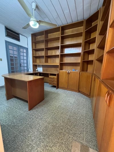 CIUDAD NUEVA ZONA MERCADO 4 CASA CON VARIOS AMBIENTES EN VENTA 