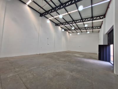 **ALQUILO DEPÓSITO EN ZONA BARTOLOMÉ – BARRIO VISTA ALEGRE ZONA TERMINAL**