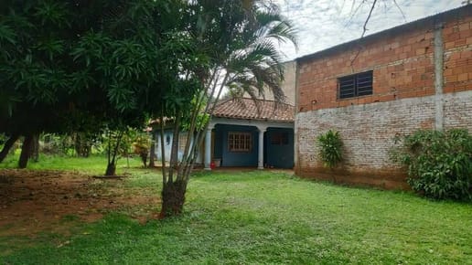 VENTA DE AMPLIO TERRENO CON CASA Y TINGLADO