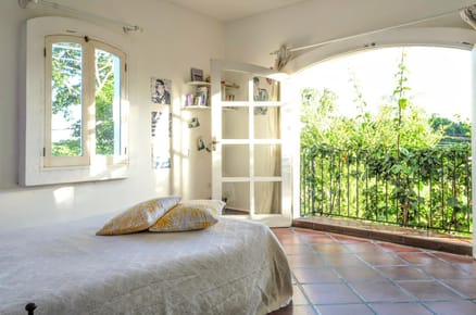 CASA EN VENTA DE 5 SUITE EN COND. RIO SIERRA