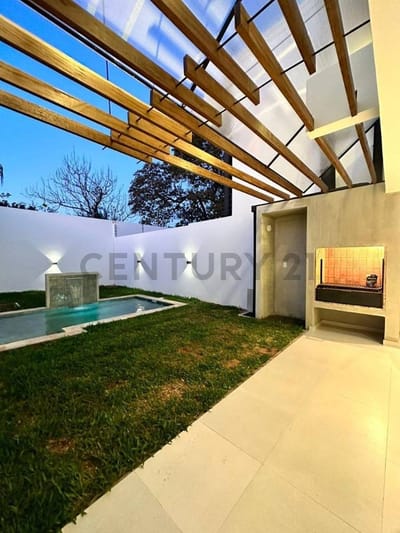 Venta de Casa Dúplex en Luque, Central