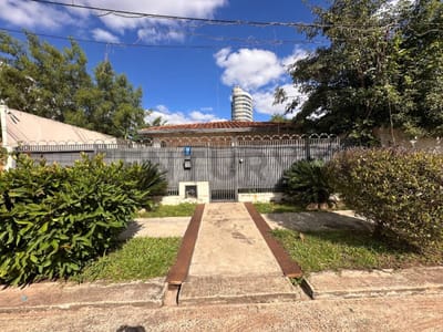 Vendo casa de un planta en excelente ubicación