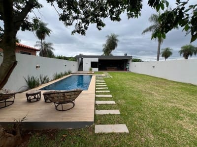 EN VENTA HERMOSA QUINTA TOTALMENTE EQUIPADA EN ITAUGUA