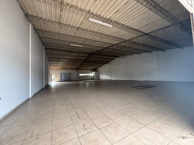 LOCALES EN ALQUILER - ZONA NORTE AV. BANZER