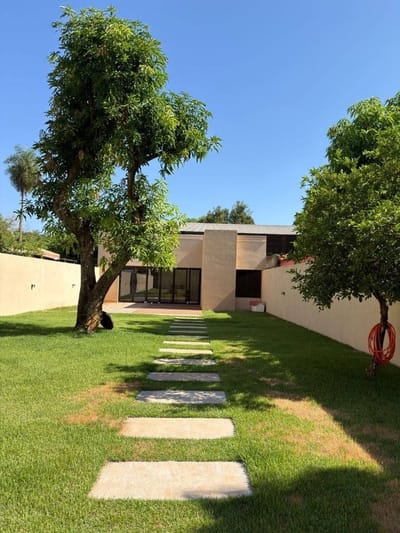 VENDO HERMOSA PROPIEDAD EN SAN LORENZO