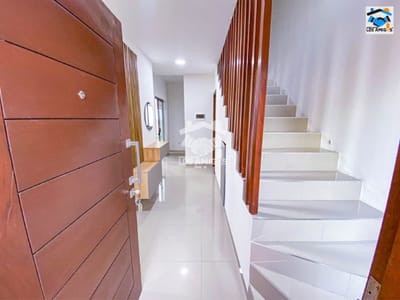 LINDA CASA EN ANTICRETICO A ESTRENAR 