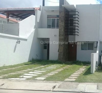 *HERMOSA CASA DE 2 PLANTAS EN ANTICRETICO 60.000 $ ZONA NORTE  DENTRO DE CONDOMINIO, BANZER 7MO ANILLO 