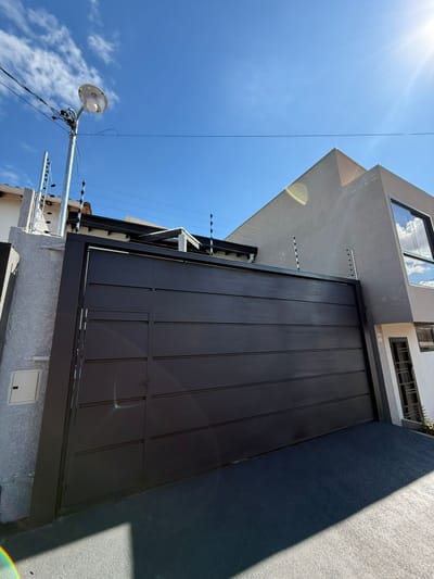 VENDO DÚPLEX A ESTRENAR EN B° BOQUERON 1!!