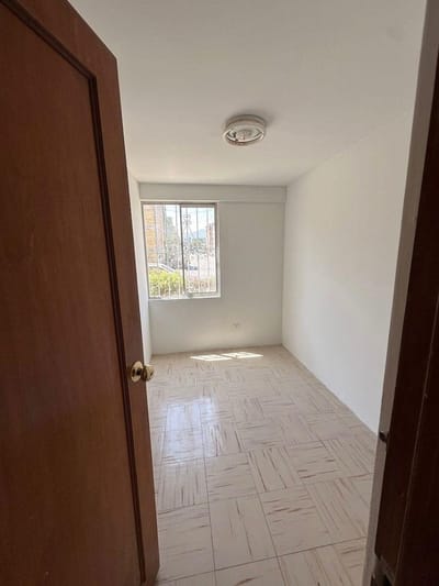 SE VENDE DEPARTAMETNO PRIMER PISO