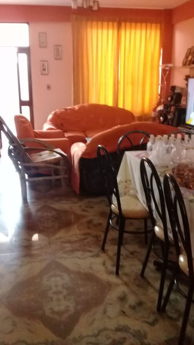 CASA EN ANTICRETICO 
