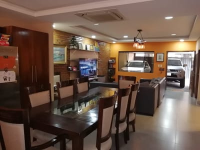 SE VENDE CASA EN SAN CRISTOBAL