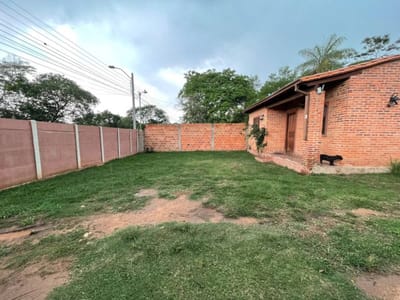 CASA EN LUQUE YKUA ROTY LUQUE 