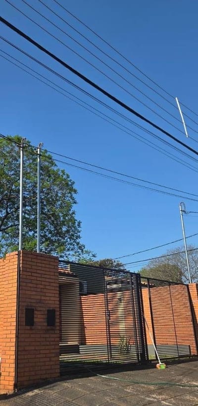 VENDO CHALET EN SAN LORENZO - BARRIO REDUCTO
