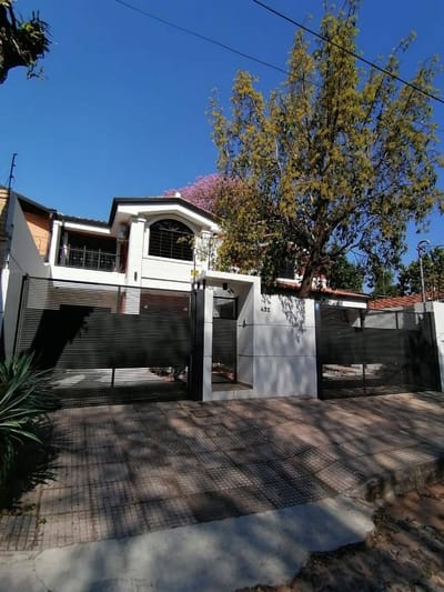Casa a la venta en Barrio Mburucuya