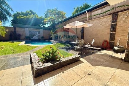  En Venta Exclusiva Casa Familiar en Villa Aurelia