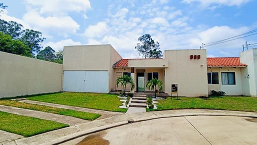 CASA EN VENTA CONDOMINIO FONTANA FAMILY CLUB