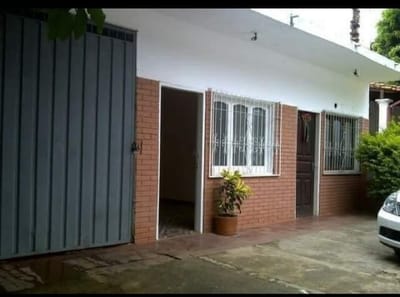 ZONA TERMINAL LADO ASUNCION VENDO (TERRENO) CASA A DEMOLER O REFACCIONAR