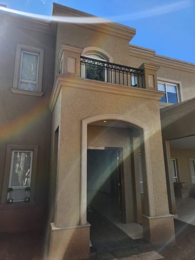 *ALQUILO HERMOSA RESIDENCIA ESTILO TOSCANO*  Barrio Herrera 