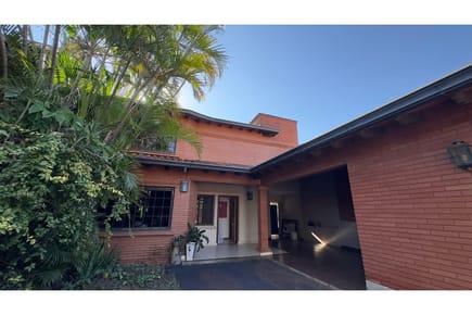 EN VENTA RESIDENCIA EN ASUNCIÓN - VISTA ALEGRE