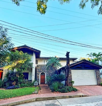 VENDO CONDOMINIO EN BARRIO BELLA VISTA 
