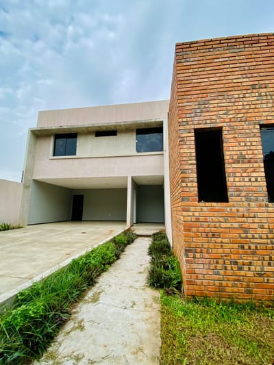 EN VENTA HERMOSA PROPIEDAD EN LUQUE