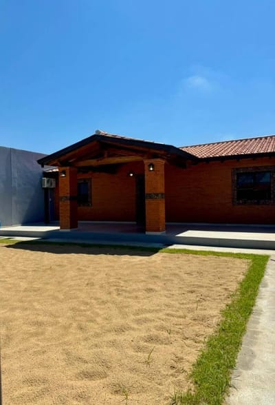 VENDO CASA QUINTA EN LIMPIO A ESTRENAR.