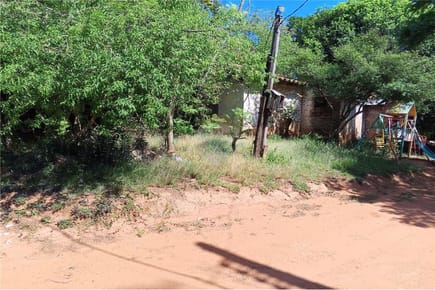 VENDO AMPLIO TERRENO EN VILLA ELISA