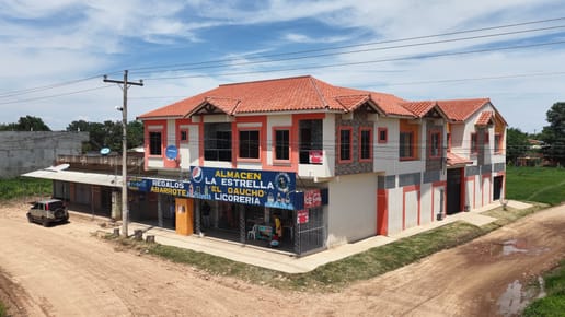 CASA COMERCIAL SOBRE AVENIDA