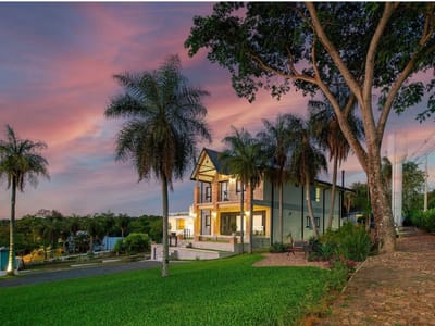 ¡VENDO CASA CON  VISTA AL LAGO EN TERRAZAS DEL LAGO – SAN BERNARDINO!*