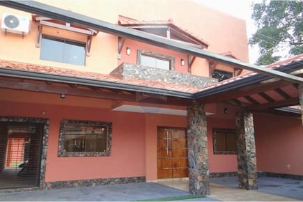 EN VENTA RESIDENCIA EN LAMBARE